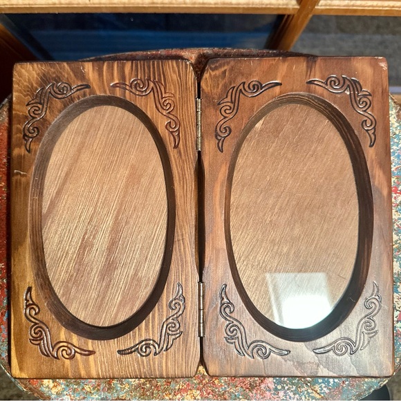 MCM Vintage Hinged Wood Carved Double Oval Photo Picture Frames Holds 5x7's - Picture 2 of 10